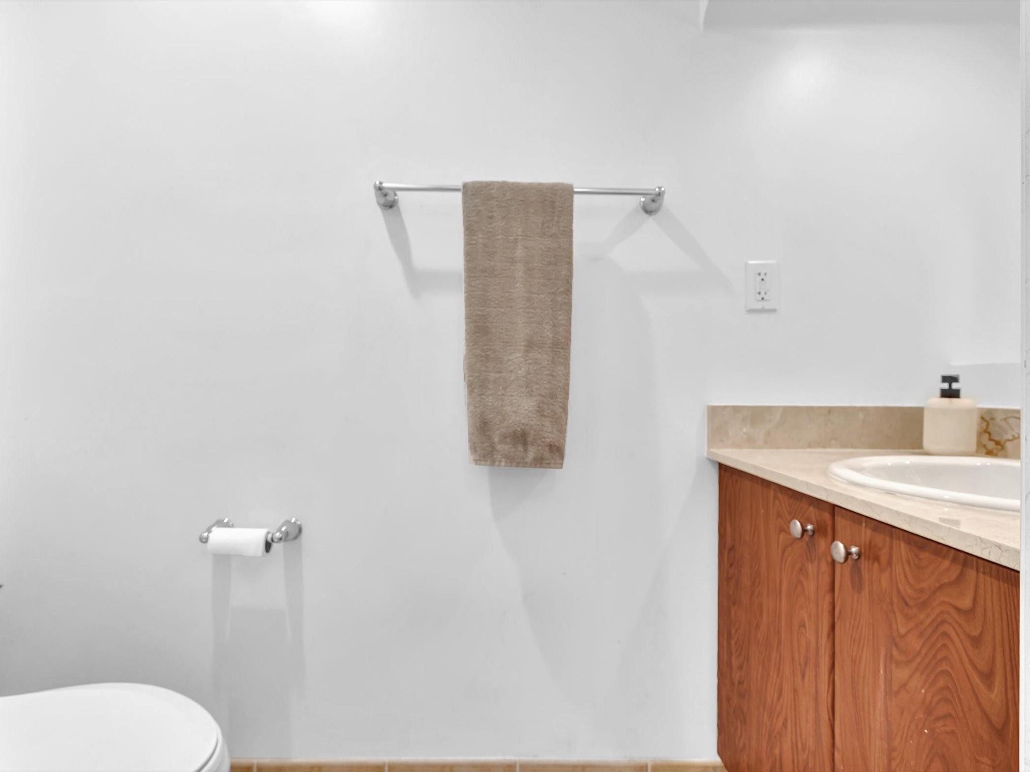 Vintage Lighthouse Point - Residential