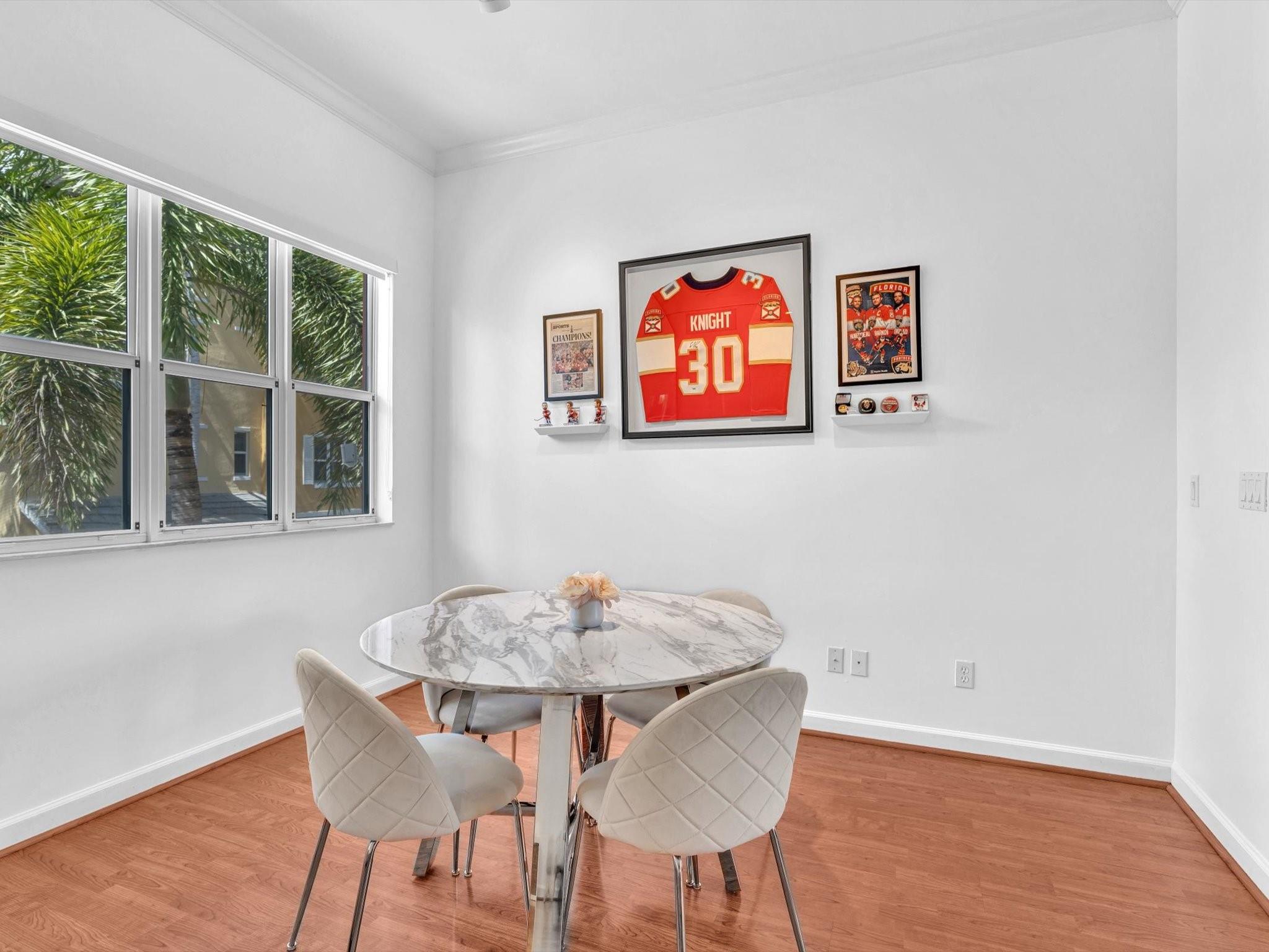 Vintage Lighthouse Point - Residential