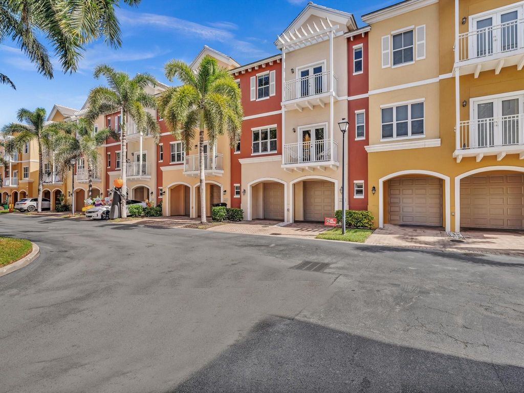 Photo of 2329 Vintage Dr #2329, Lighthouse Point, FL 33064 (MLS # F10530790)