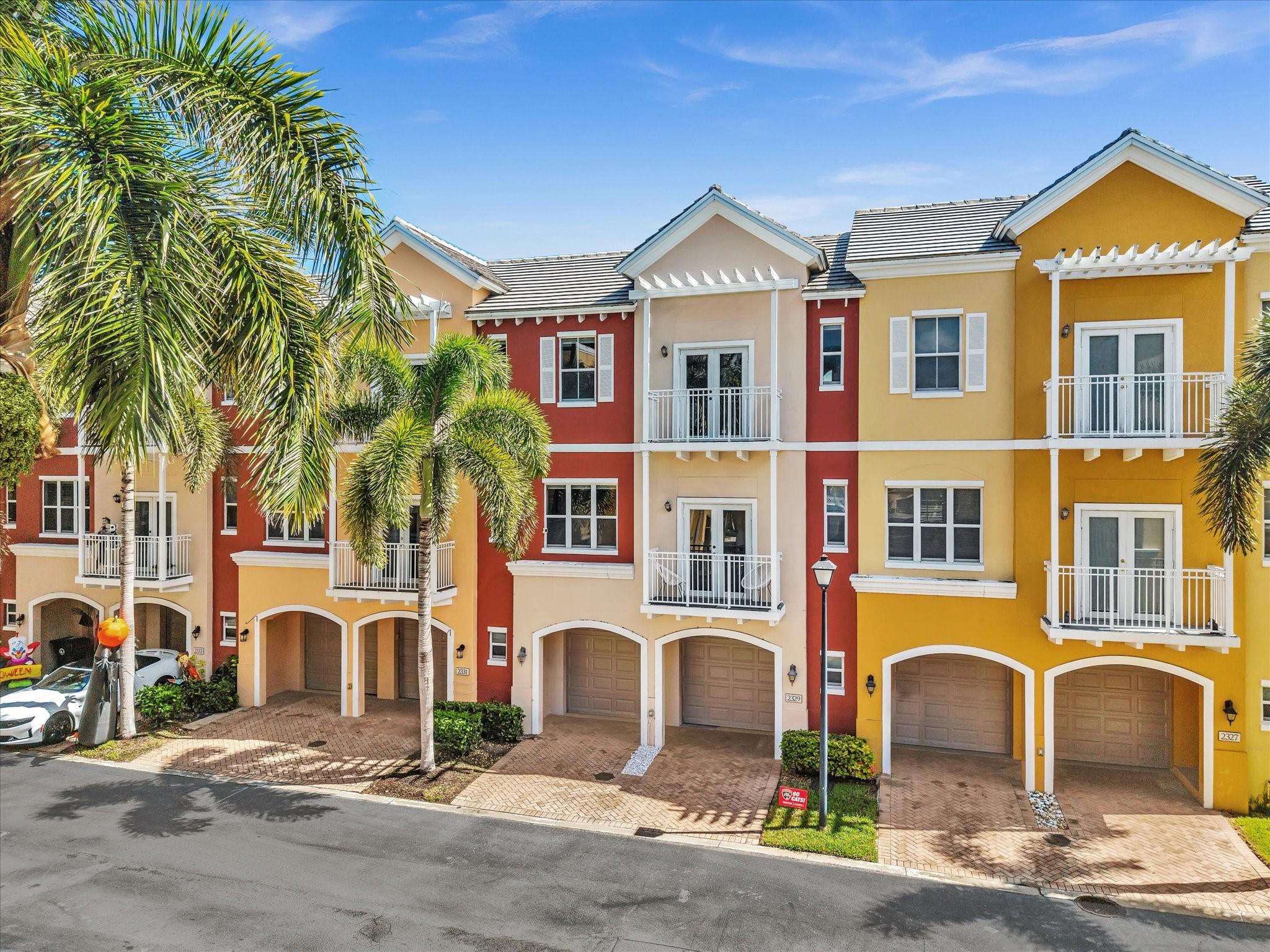 Vintage Lighthouse Point - Residential