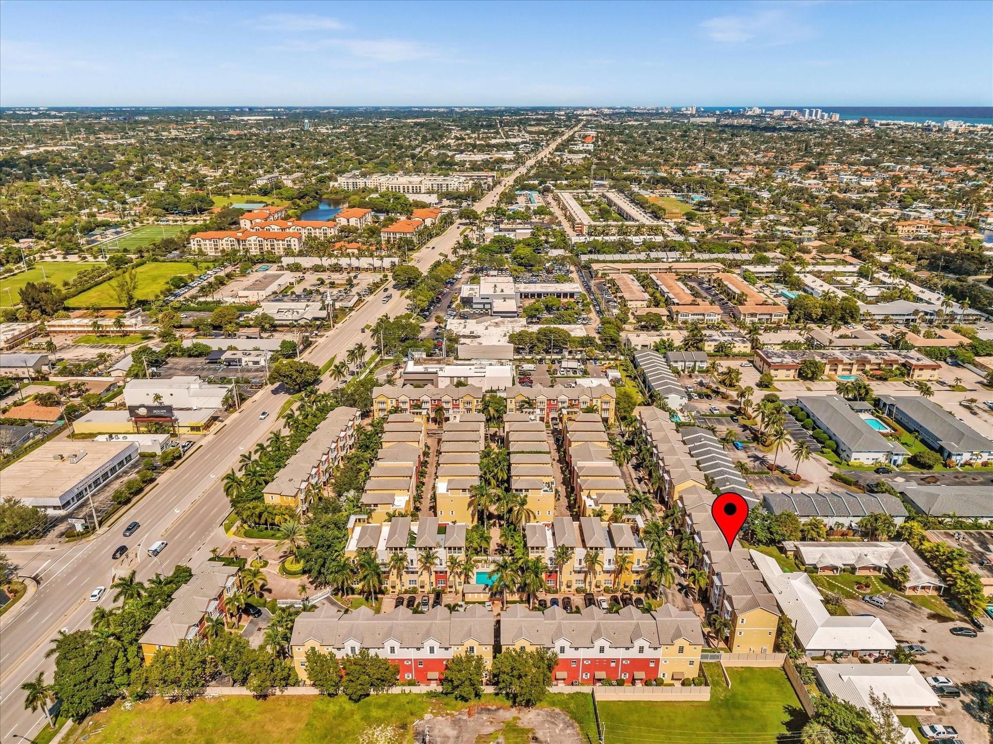 Vintage Lighthouse Point - Residential