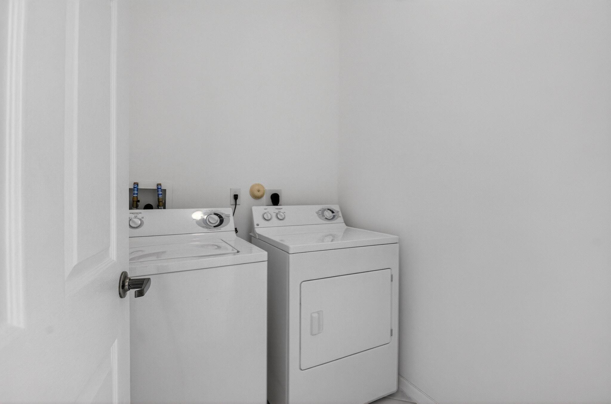 VENETIAN ISLES - Residential