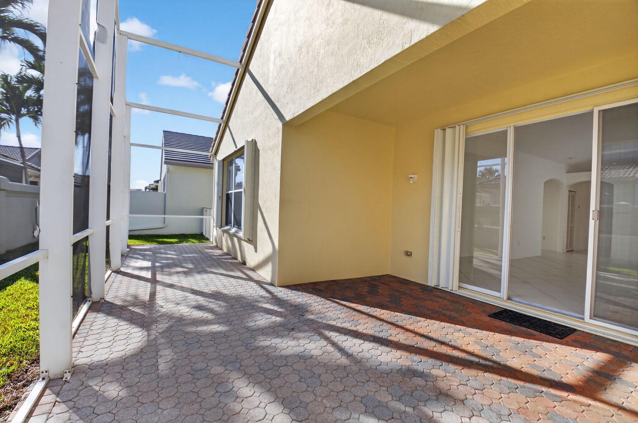 VENETIAN ISLES - Residential