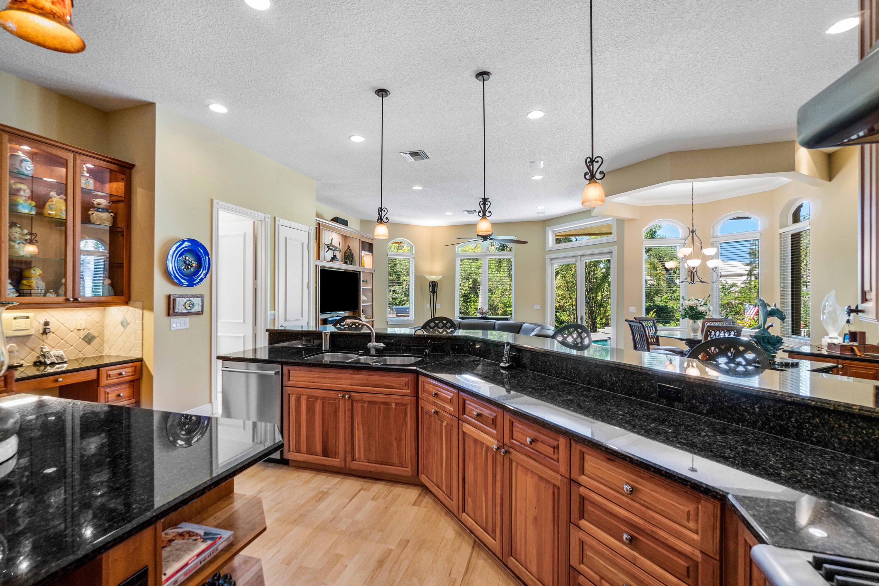 LITTLE CYPRESS POINTE - Residential