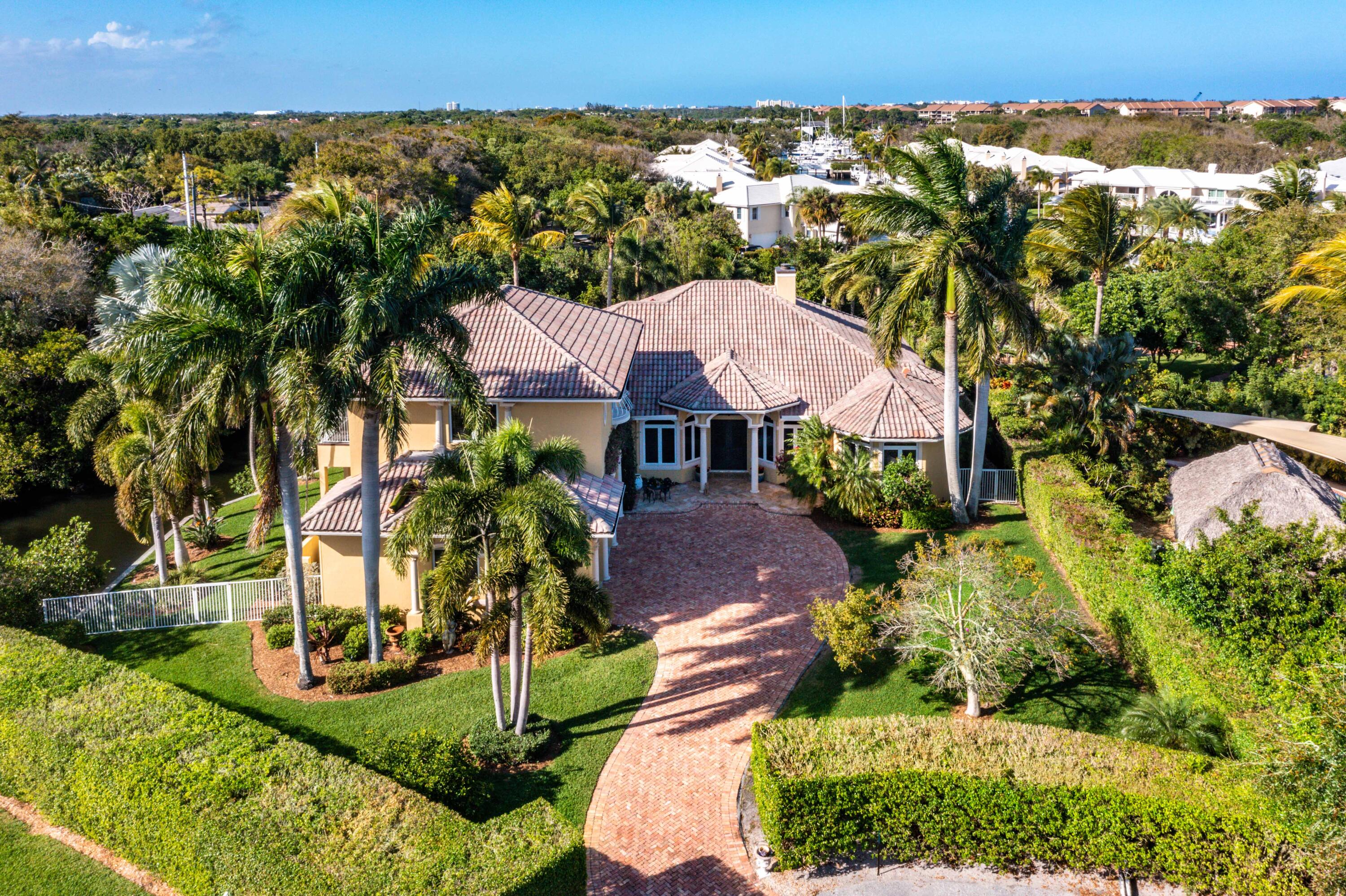 LITTLE CYPRESS POINTE - Residential