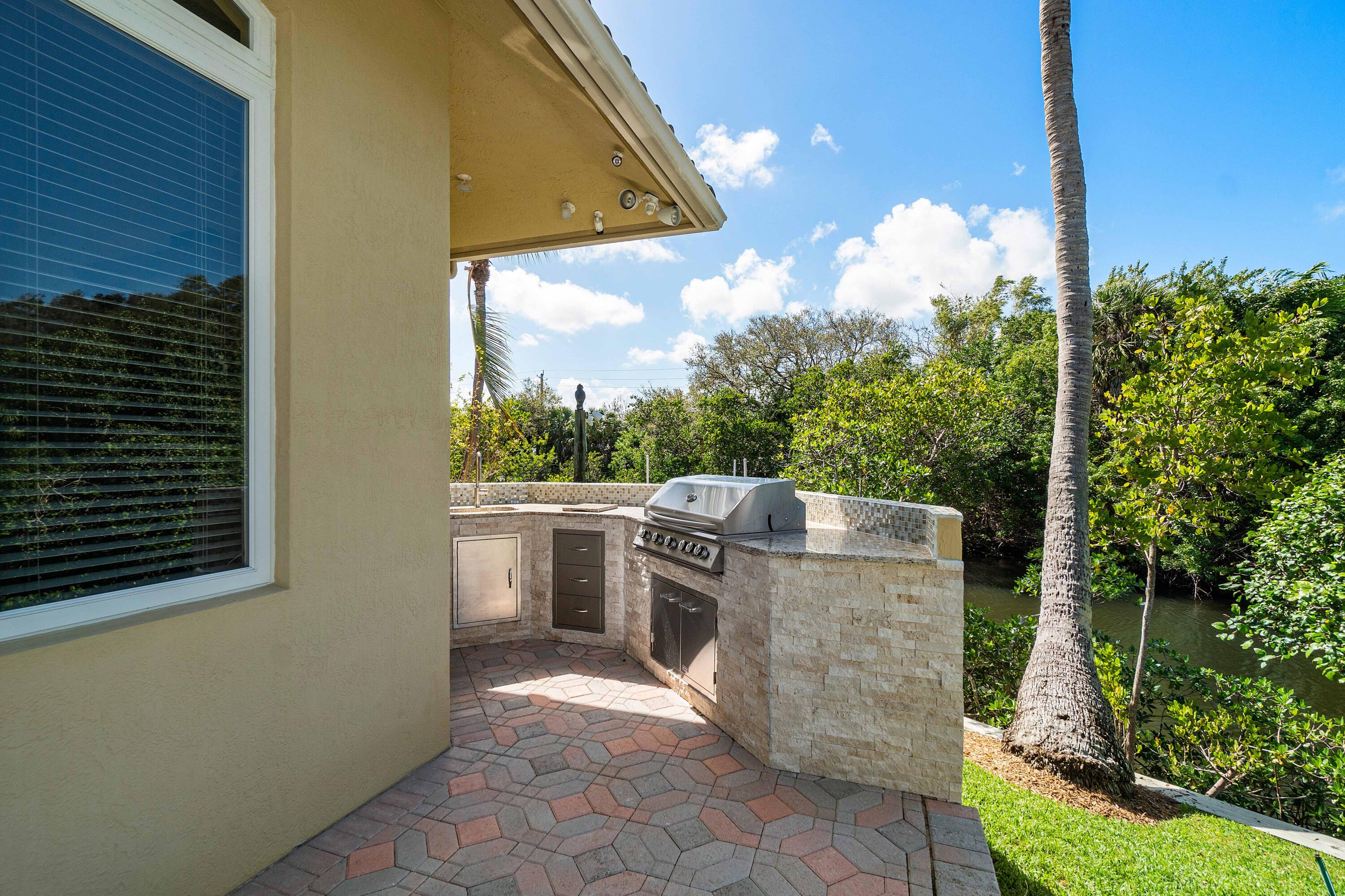 LITTLE CYPRESS POINTE - Residential