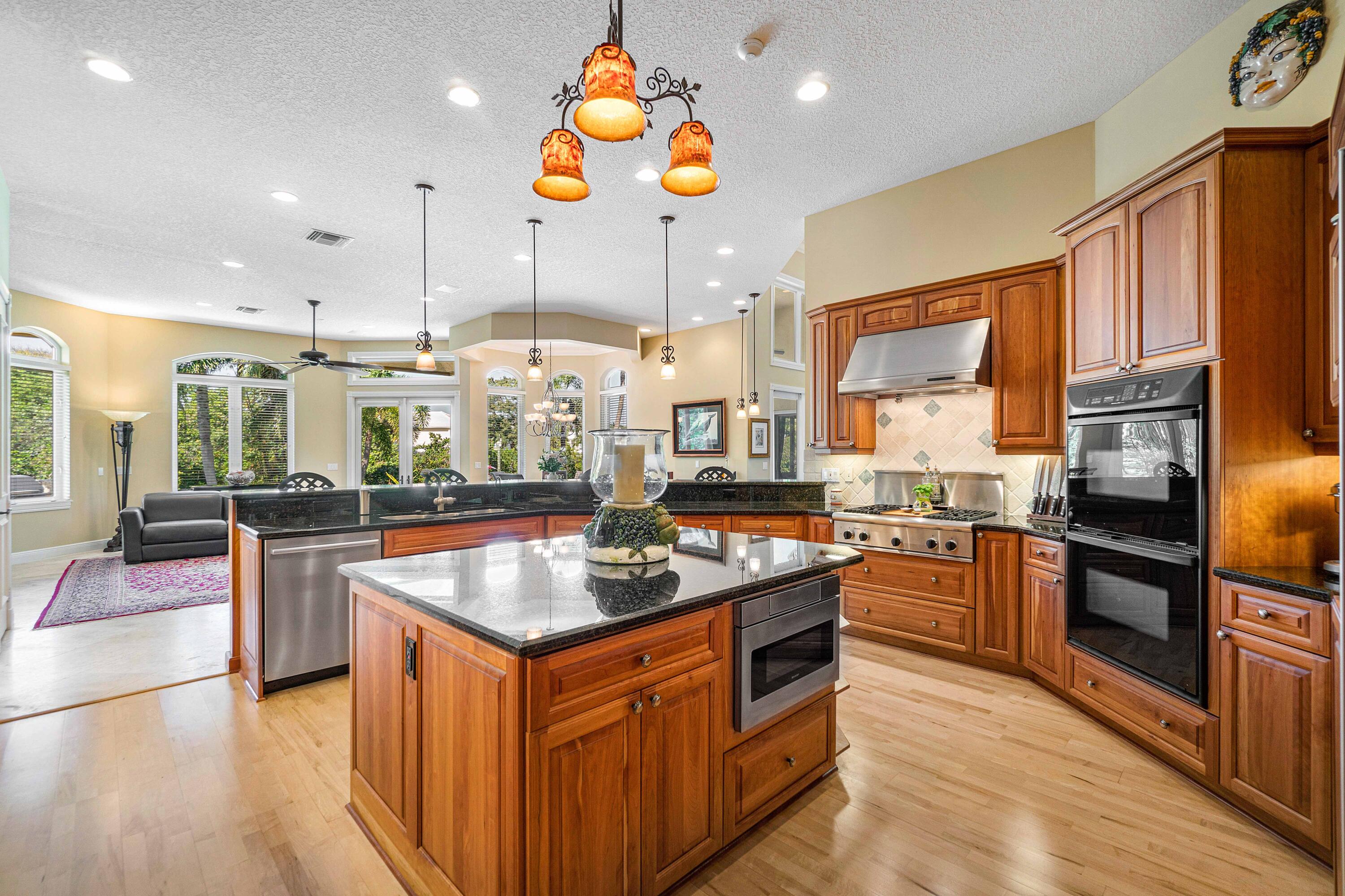 LITTLE CYPRESS POINTE - Residential