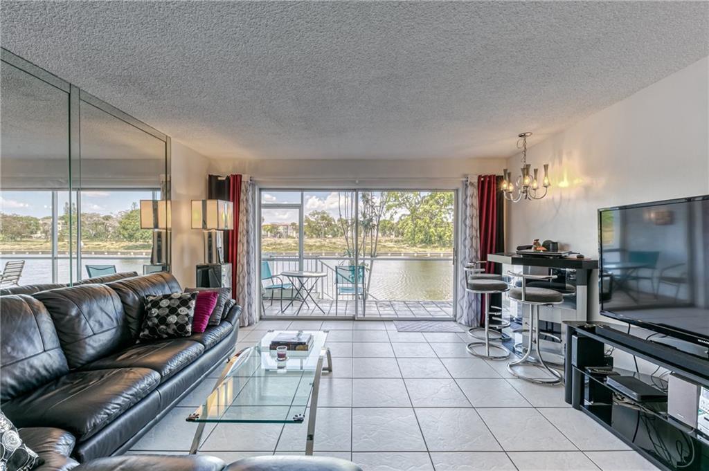 LAS VISTAS - Residential