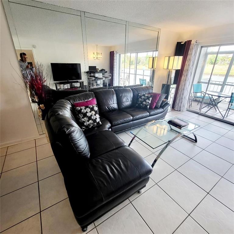 LAS VISTAS - Residential