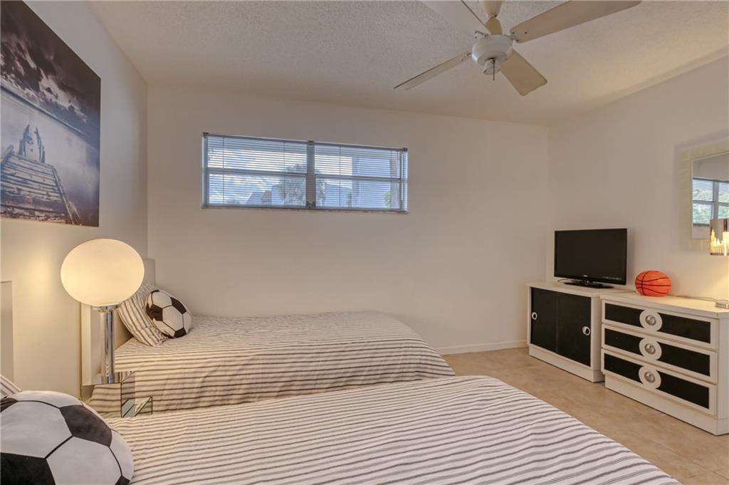LAS VISTAS - Residential