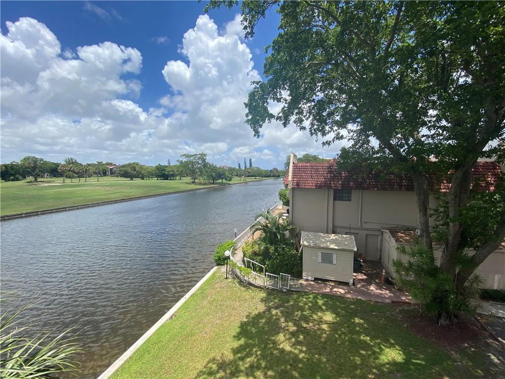 LAS VISTAS - Residential