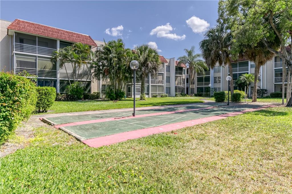 LAS VISTAS - Residential
