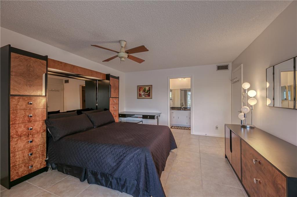 LAS VISTAS - Residential