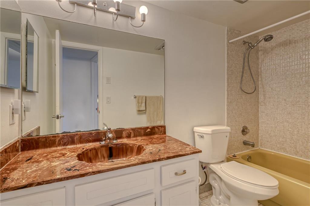 LAS VISTAS - Residential