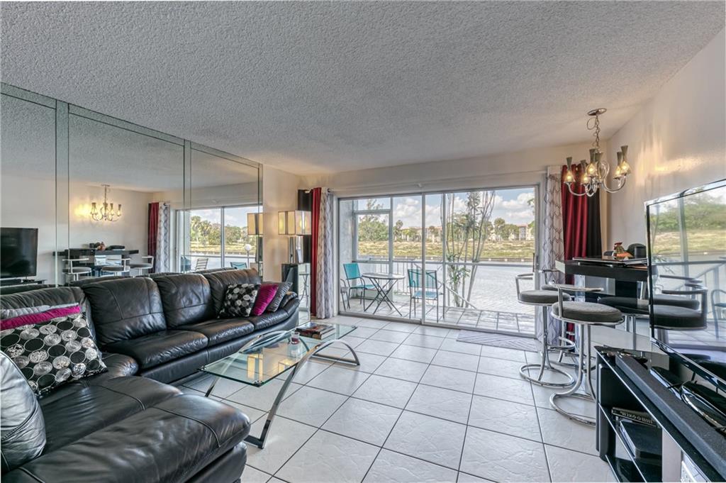 LAS VISTAS - Residential