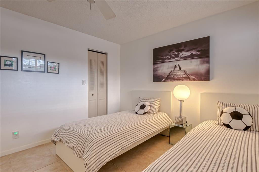 LAS VISTAS - Residential