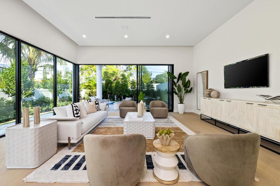 LA HACIENDA DELRAY - Residential