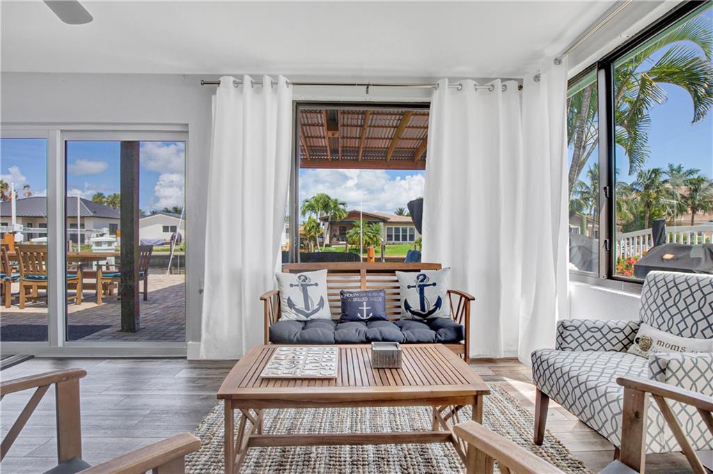 CYPRESS ISLES ESTATES FIR - Residential