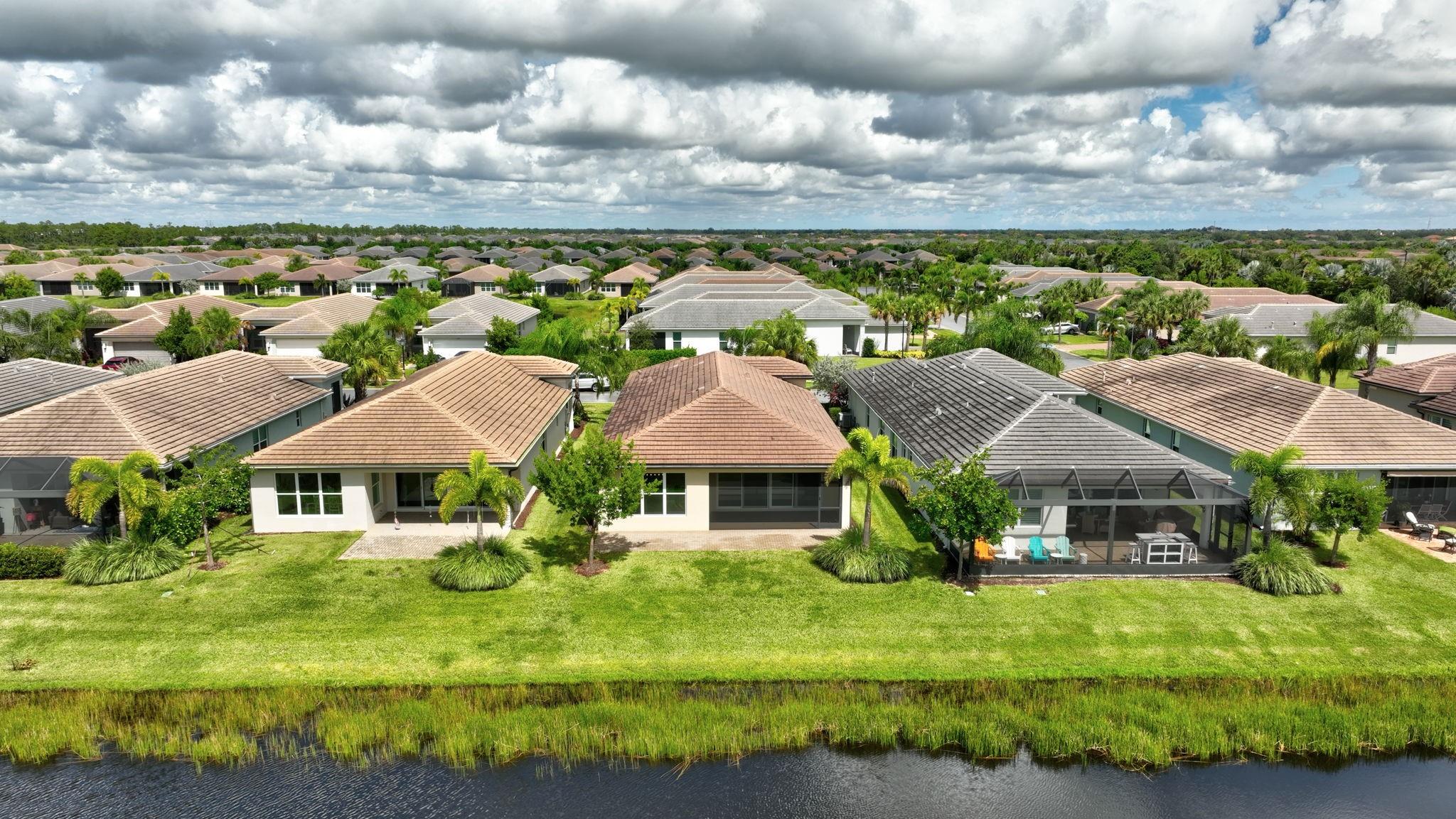 Valencia Grove - Residential