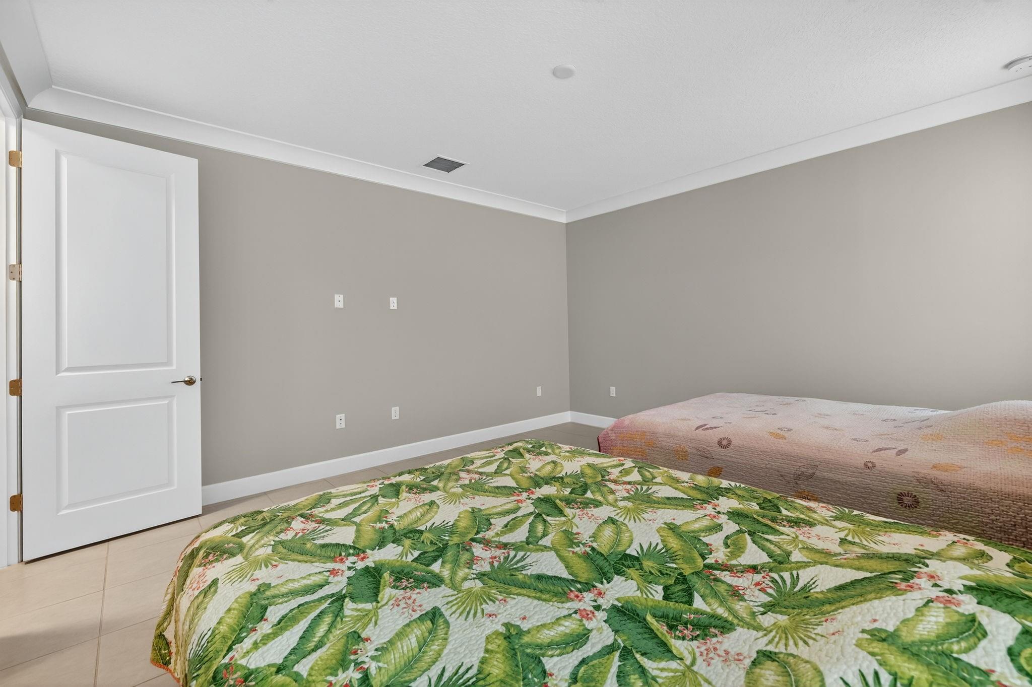 Valencia Grove - Residential