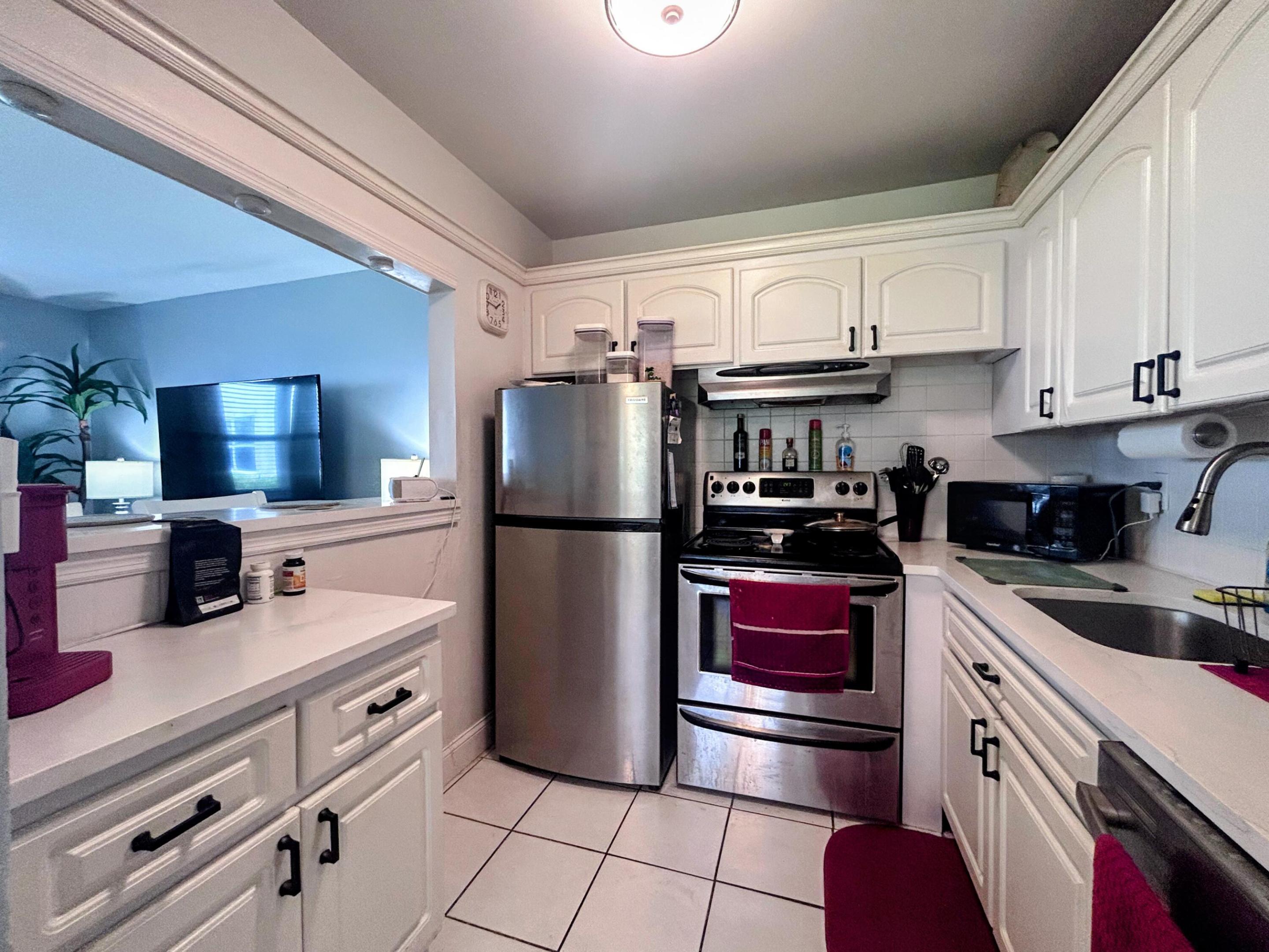 STERLING VILLAGE 240 CONDO - Residential Lease