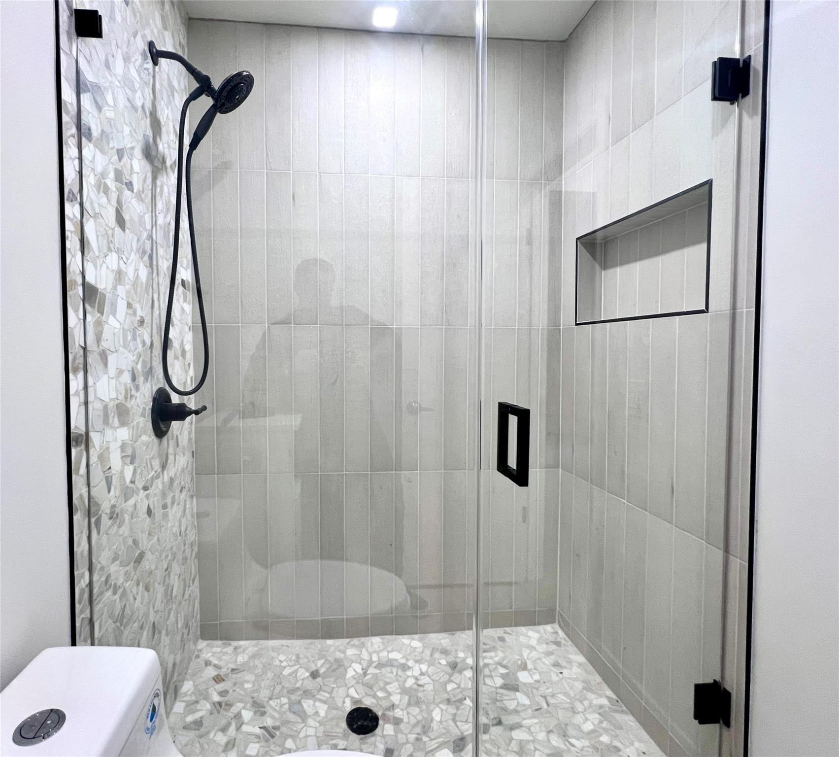 2ND REV PL OF INDUSTRIAL - Residential Lease