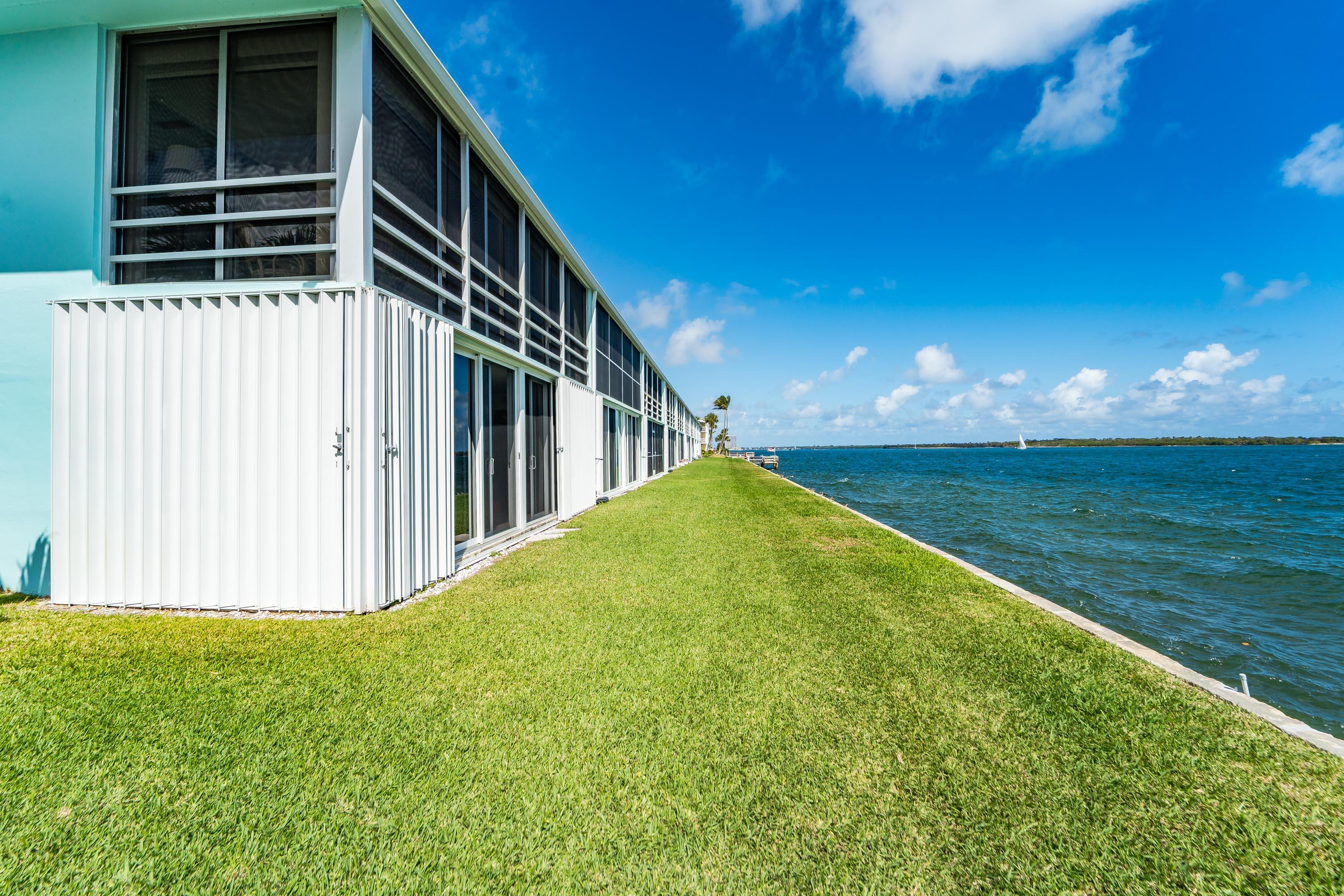 HARBOUR LIGHTS CONDO - Residential