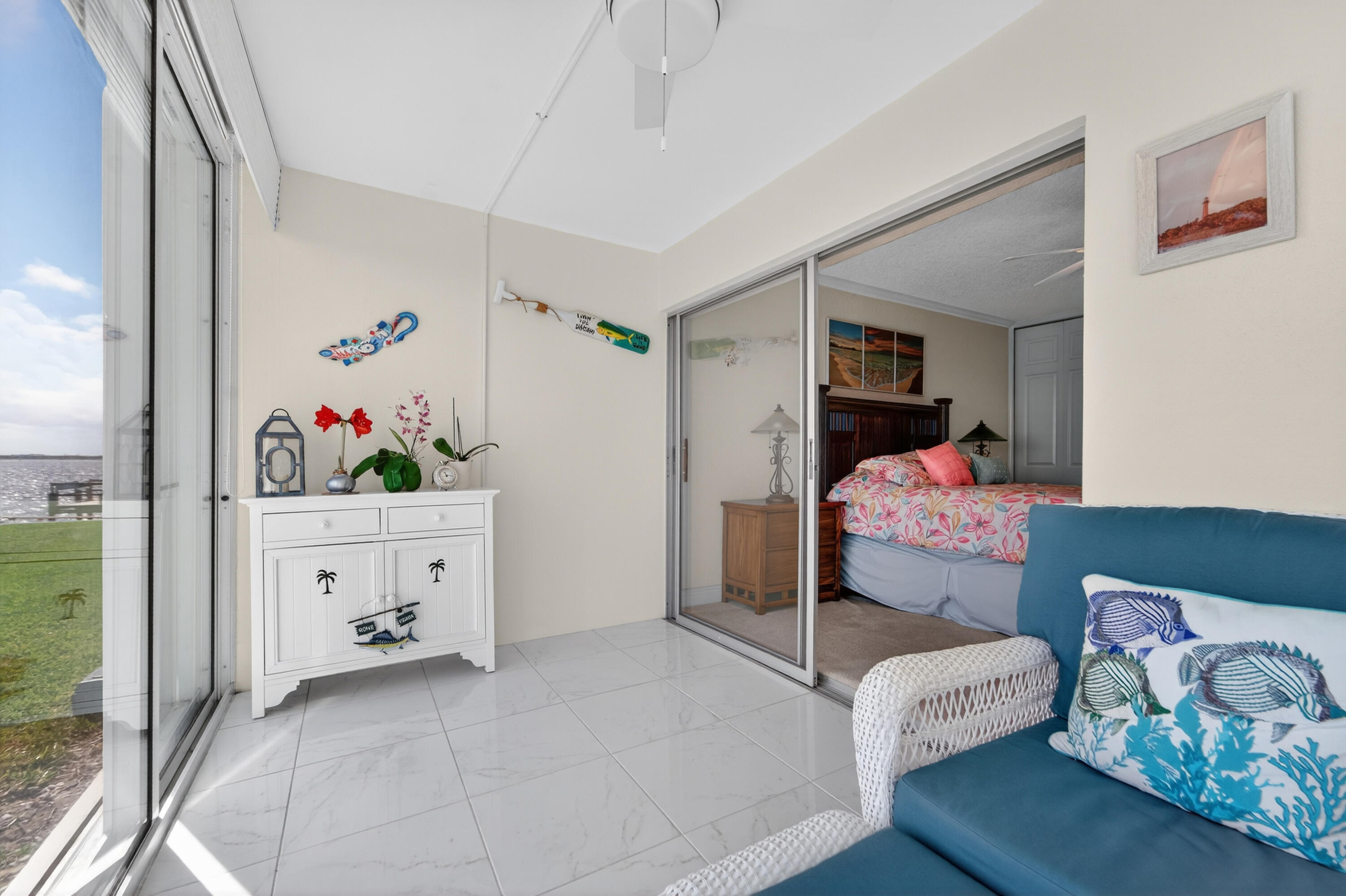 HARBOUR LIGHTS CONDO - Residential