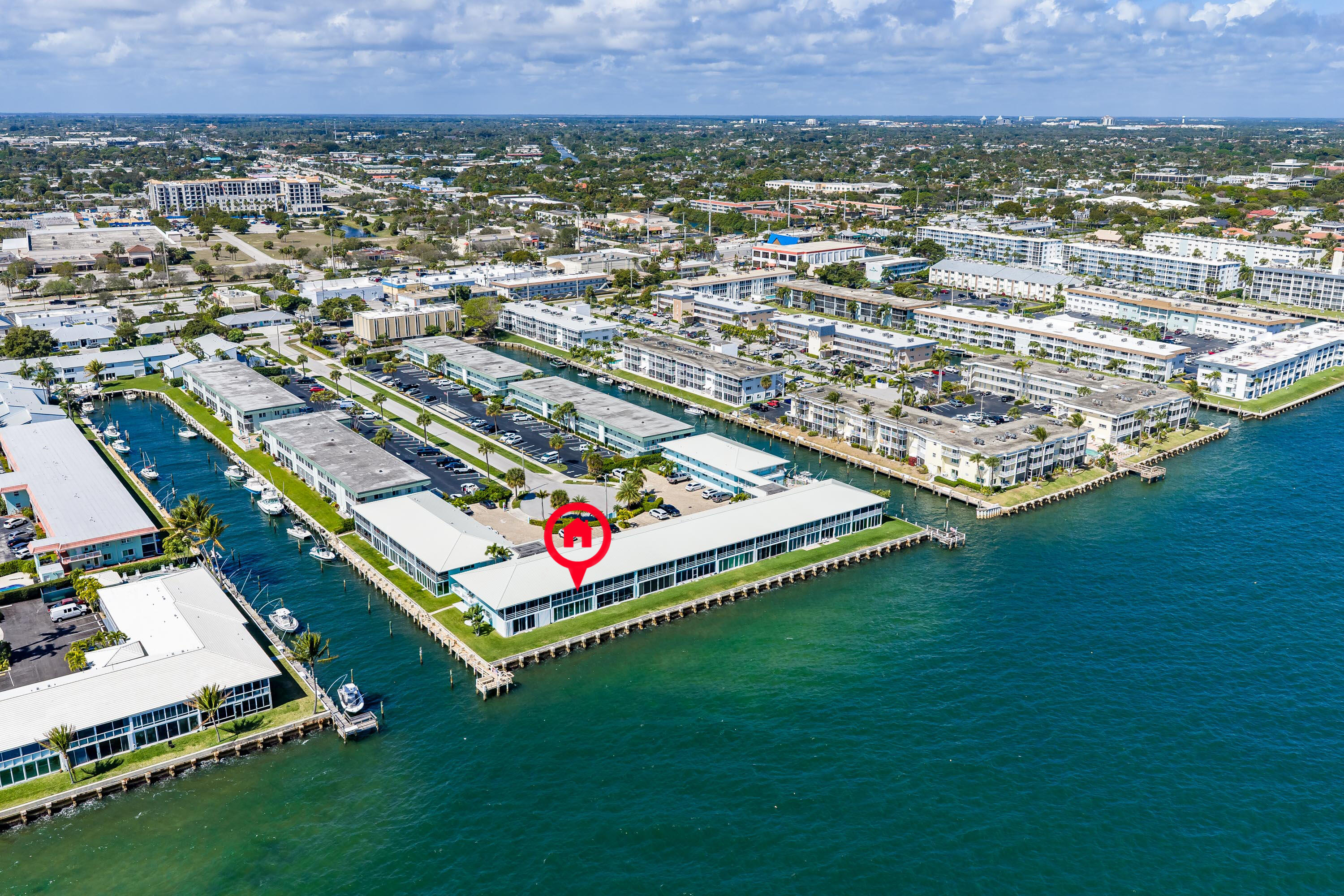 HARBOUR LIGHTS CONDO - Residential