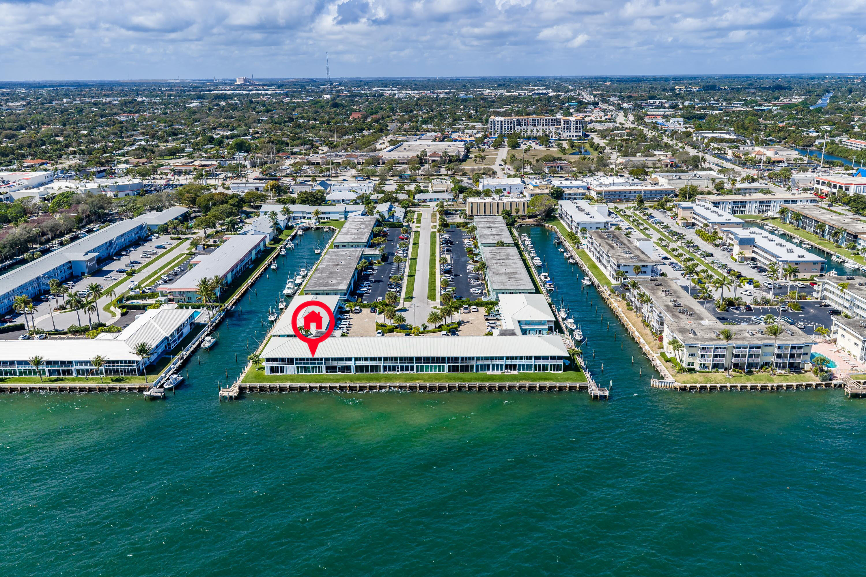 HARBOUR LIGHTS CONDO - Residential