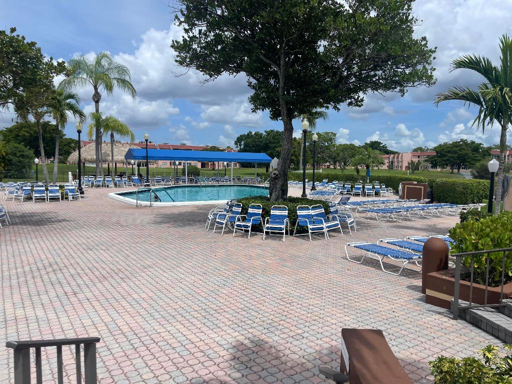 SUNRISE LAKES Phase 3 - Residential