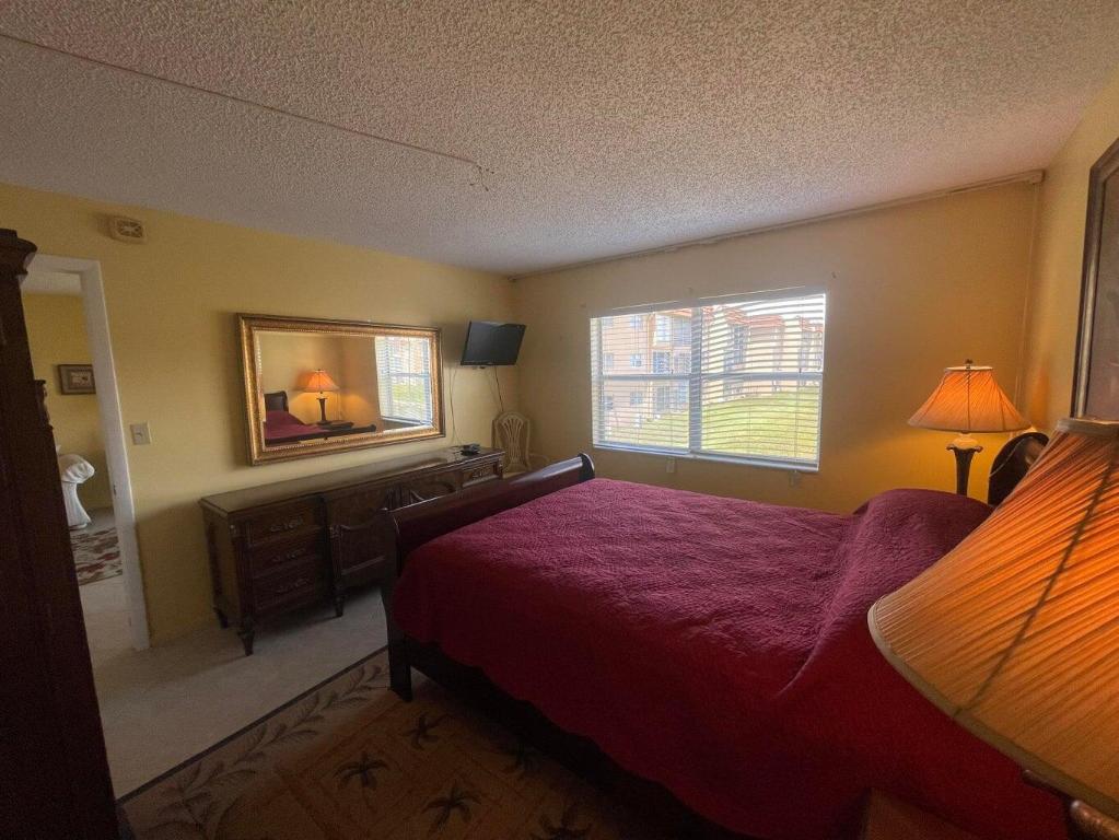 SUNRISE LAKES Phase 3 - Residential