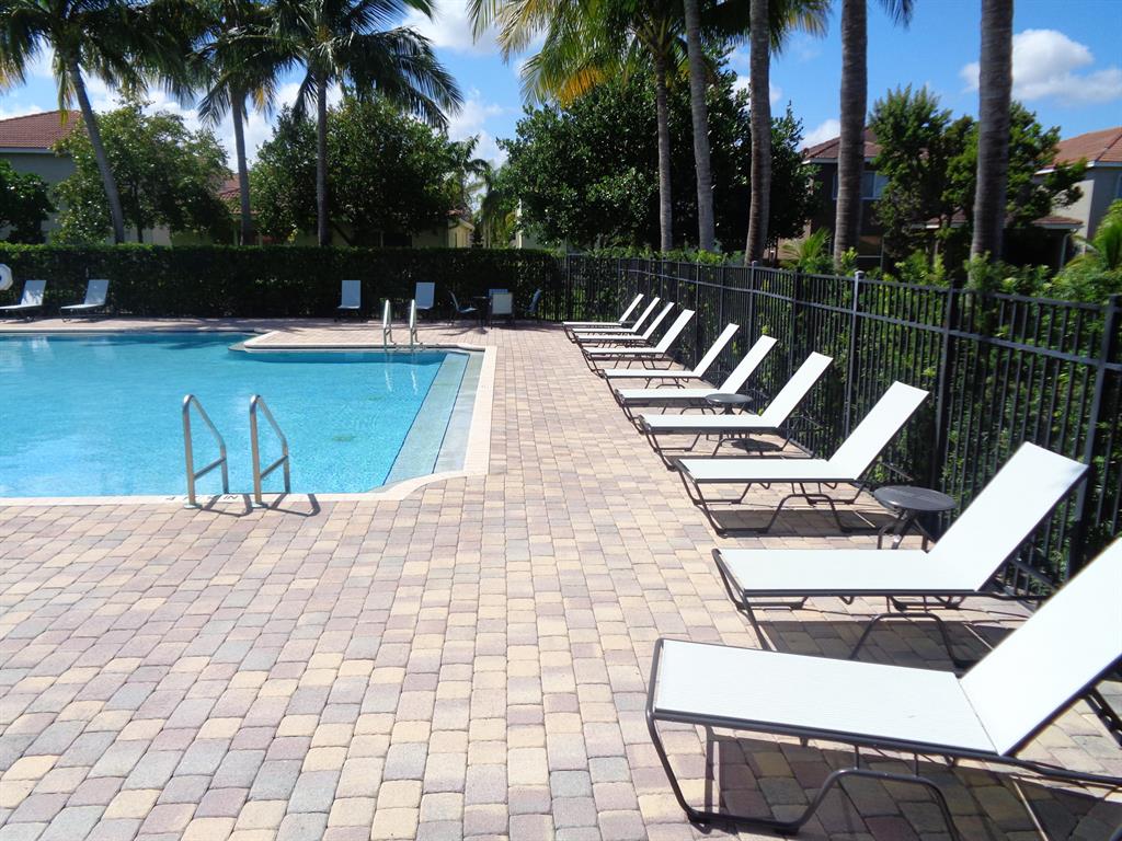 THOUSAND OAKS - Residential