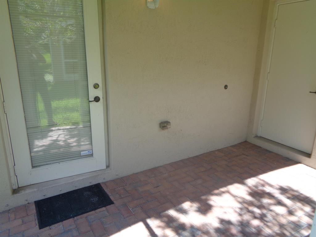 THOUSAND OAKS - Residential