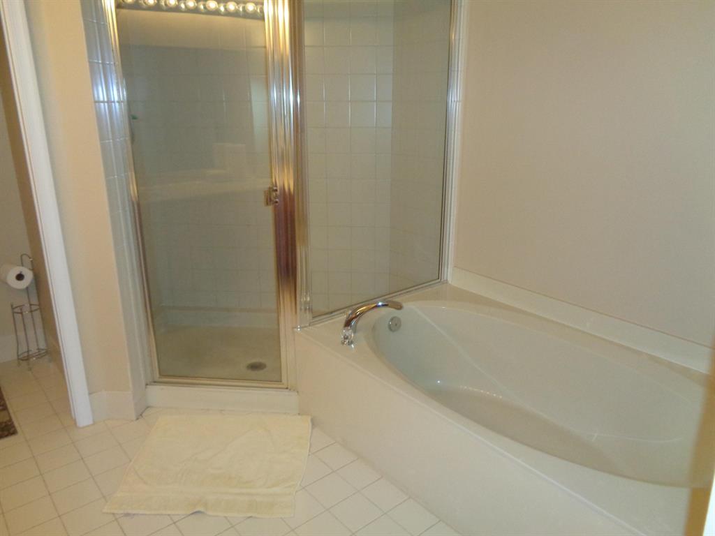 THOUSAND OAKS - Residential