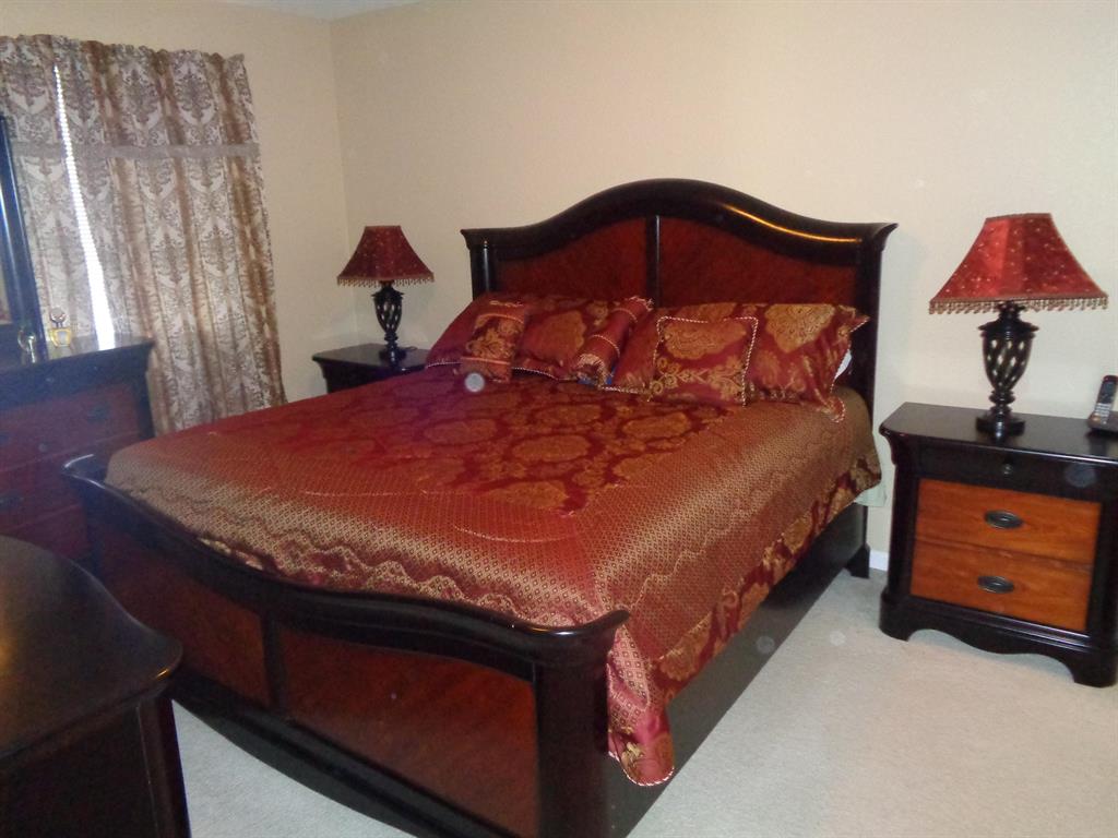 THOUSAND OAKS - Residential