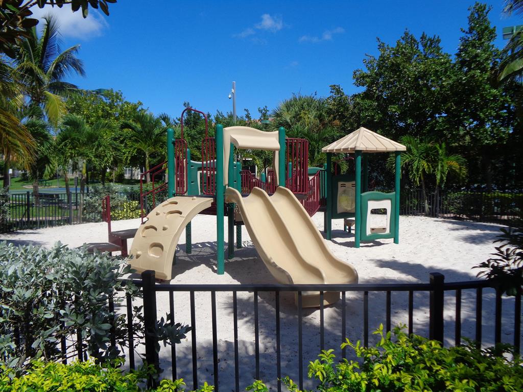 THOUSAND OAKS - Residential