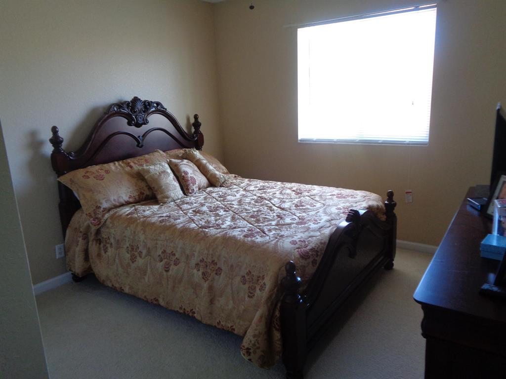 THOUSAND OAKS - Residential