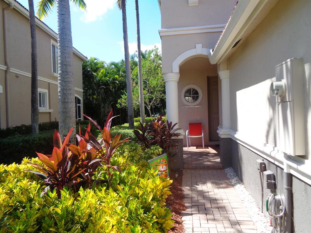 THOUSAND OAKS - Residential