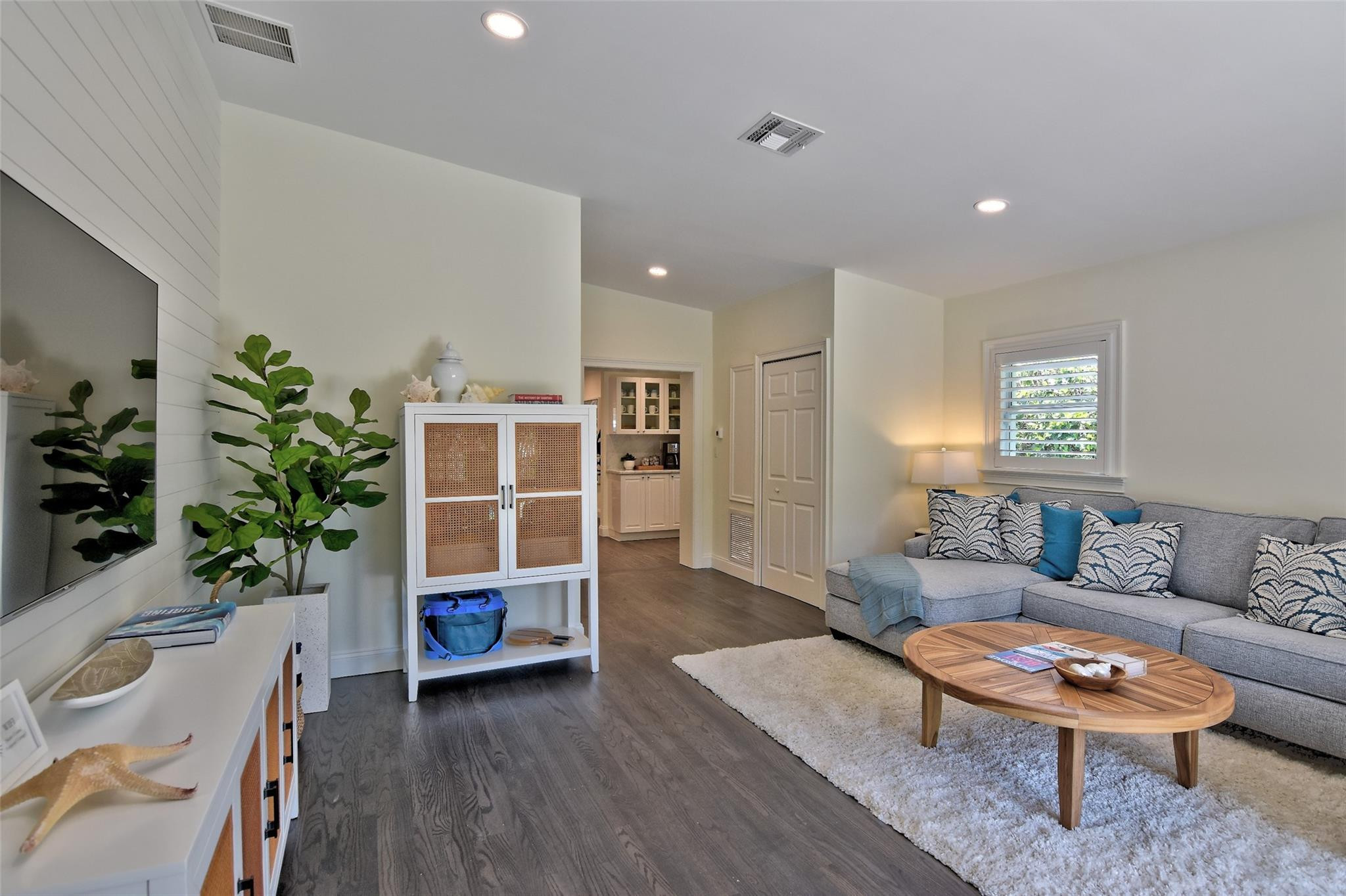 Halls Add 1-134 D - Residential
