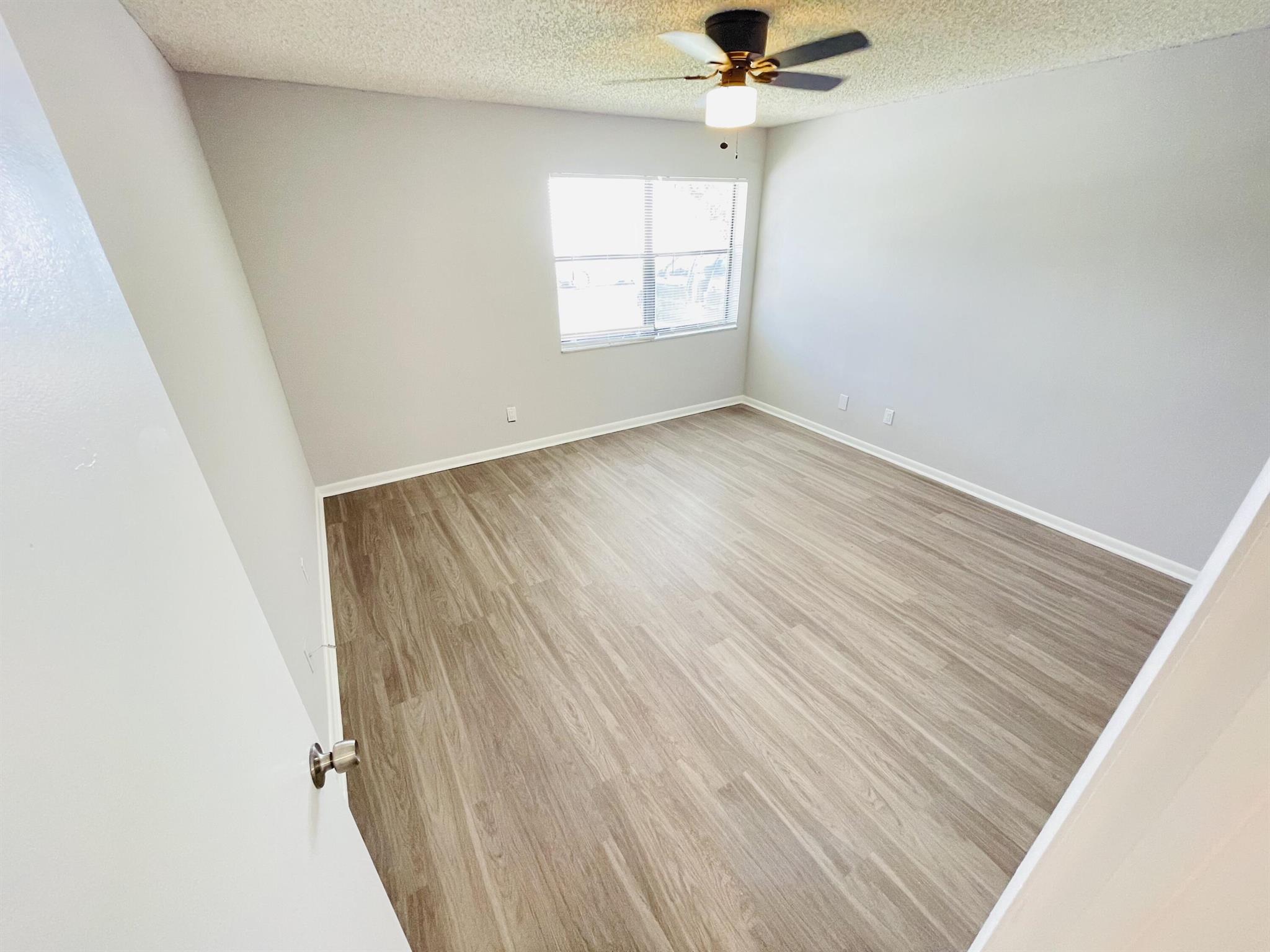 PARK LANE VILLAS - Residential Lease