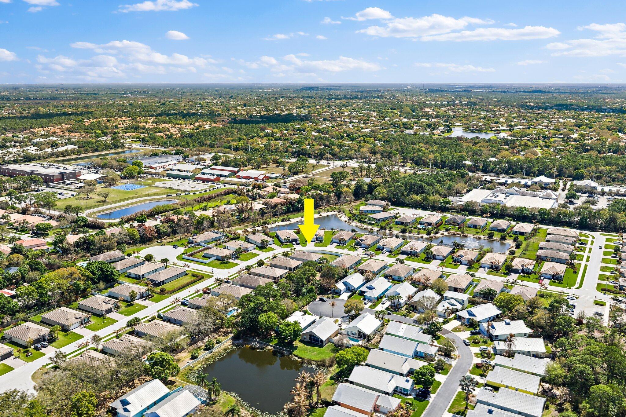 BERRY GROVE - Residential