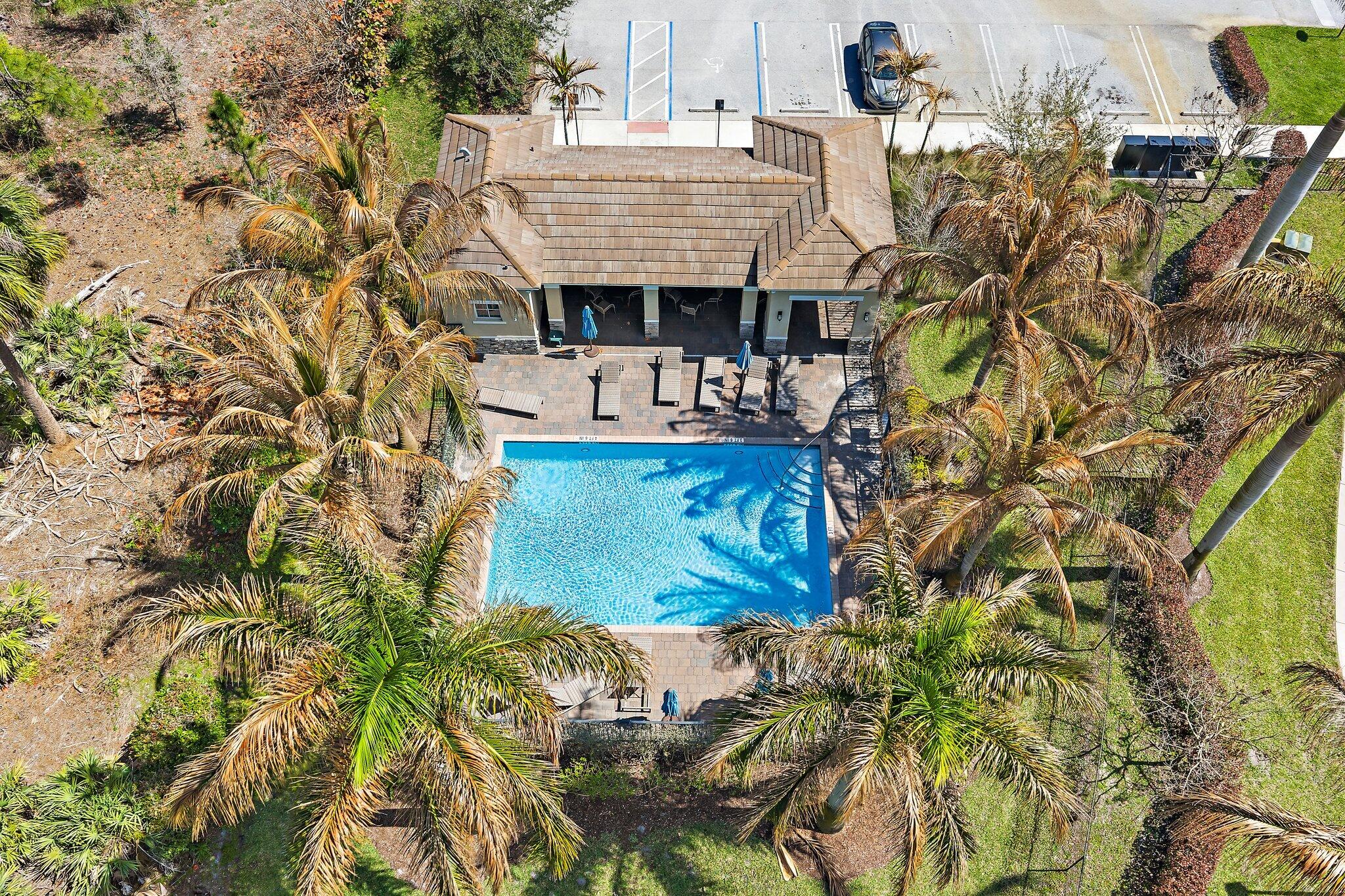 BERRY GROVE - Residential