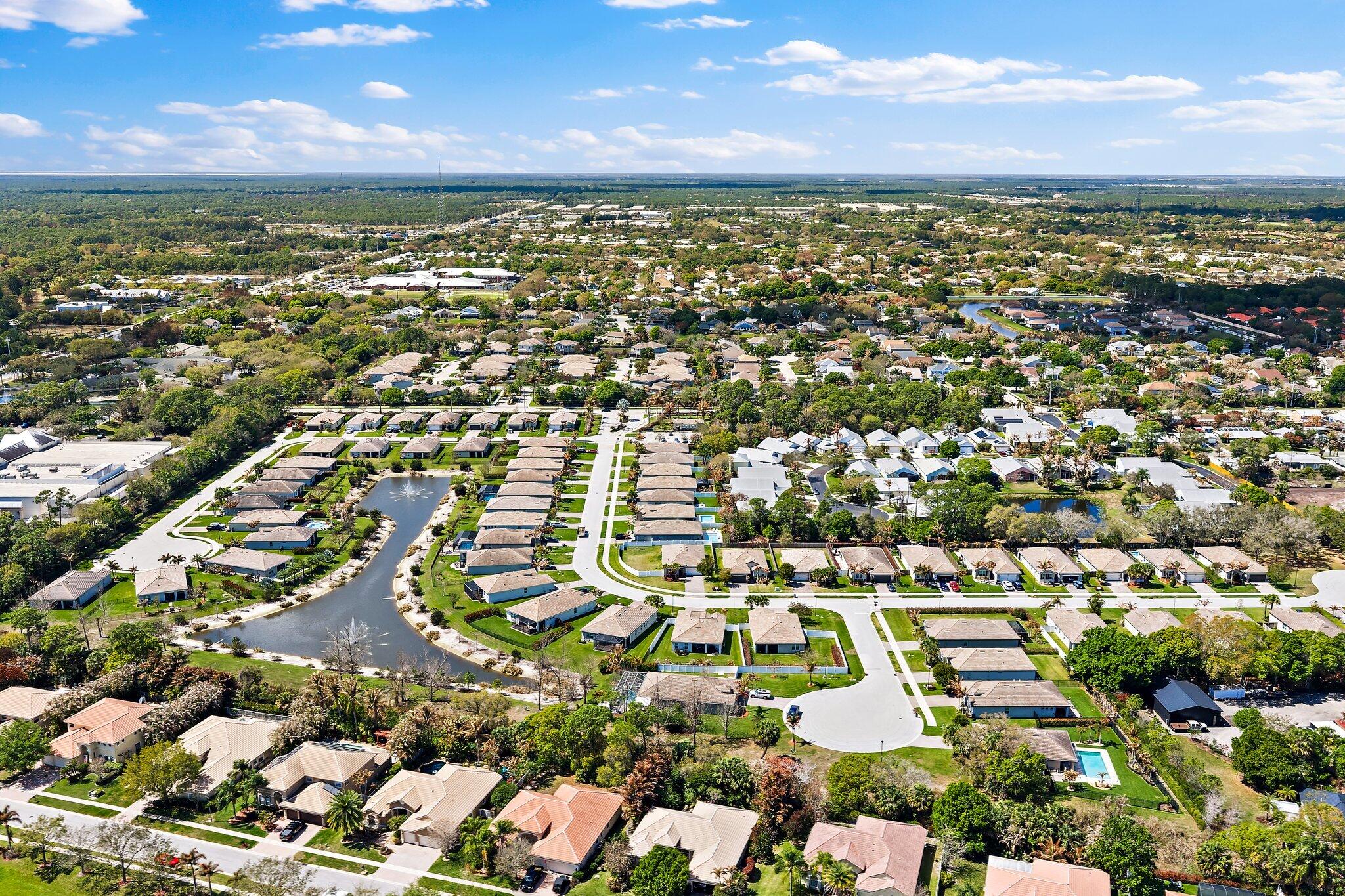 BERRY GROVE - Residential