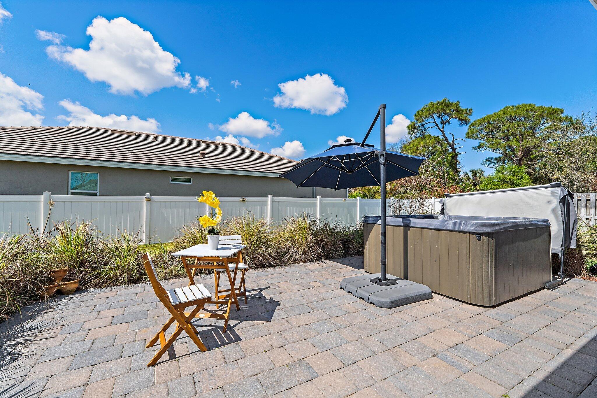 BERRY GROVE - Residential