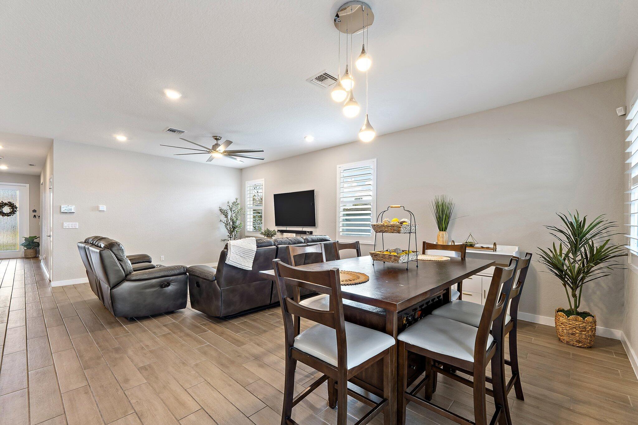 BERRY GROVE - Residential