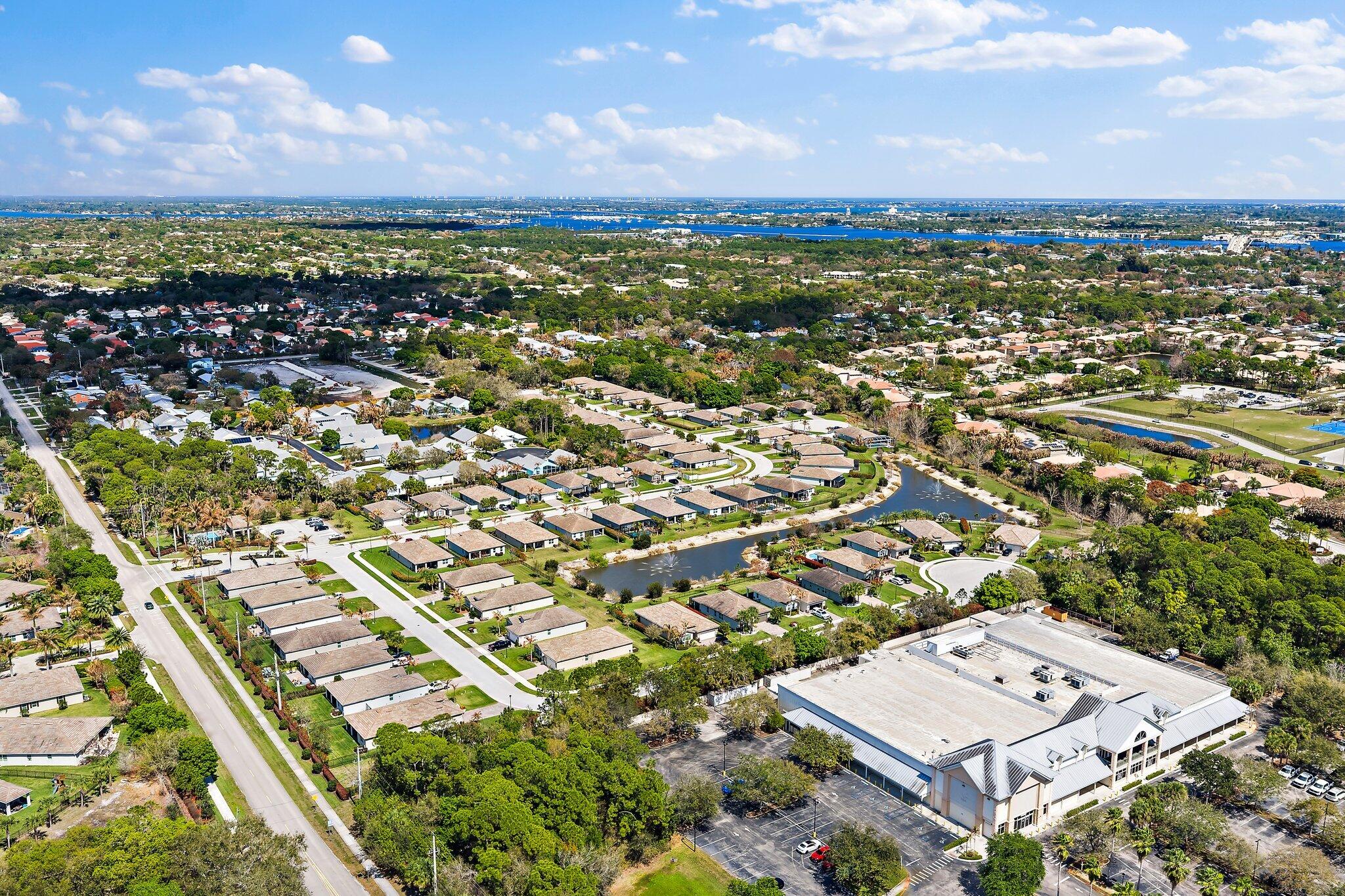 BERRY GROVE - Residential