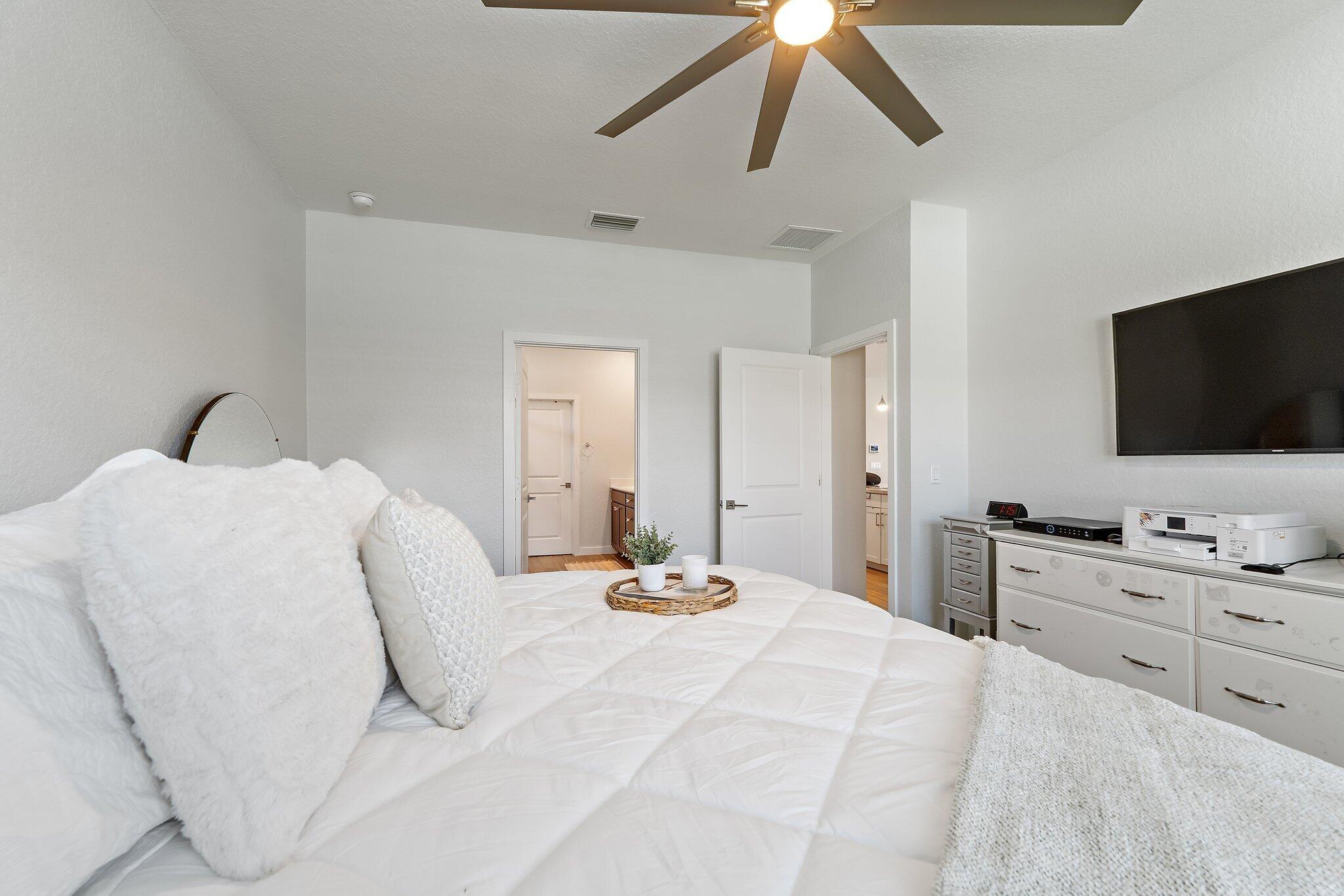 BERRY GROVE - Residential