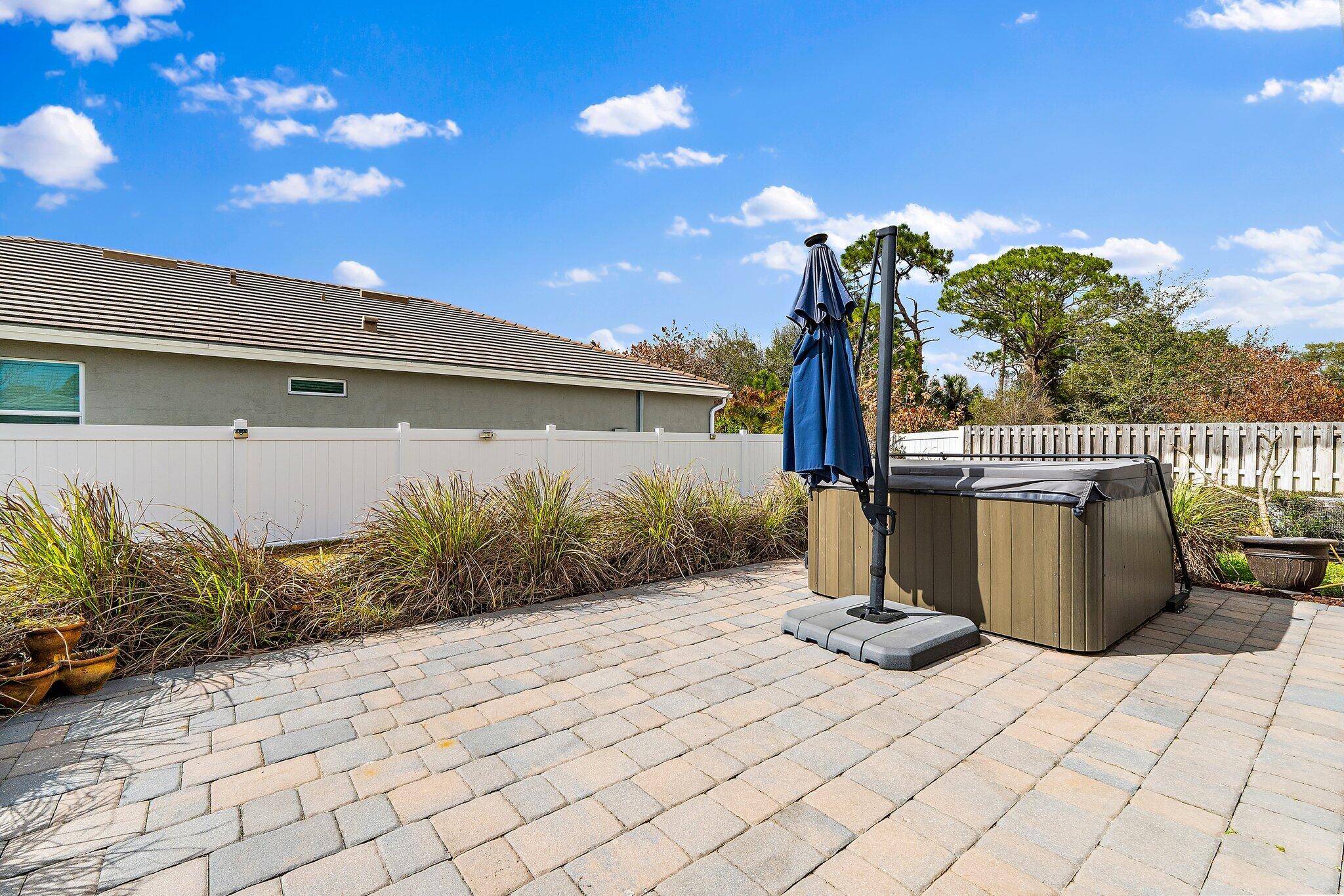 BERRY GROVE - Residential