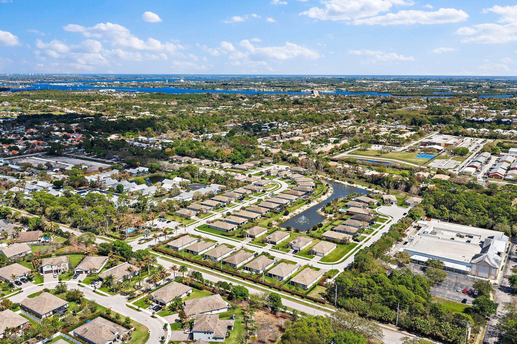 BERRY GROVE - Residential